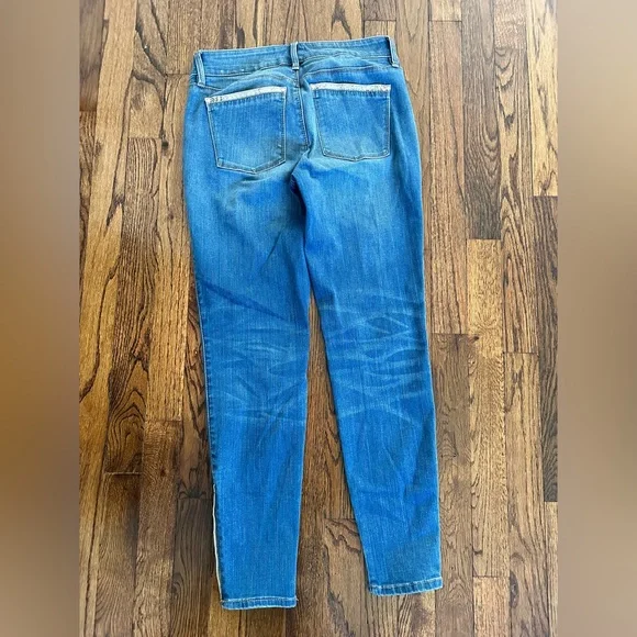 WHBM Skinny Ankle Jeans w Zipper on Bottom - Picture 6 of 14